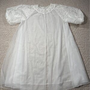 Vintage 1950’s Vanity Fair White Lace Peignoir Housecoat | Sheer Tulle Robe